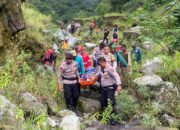 Polres Klaten Evakuasi Mahasiswa yang Terperosok di Jurang Gunung Merapi