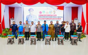 Kapolri Jenderal Listyo Sigit Prabowo memberikan pengarahan pada kegiatan 'Silaturahmi Kamtibmas' di Polda Kepri