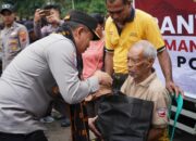 Bantuan Kemanusiaan Polri Tiba di Mauponggo, Disambut Antusias Warga dan Bupati
