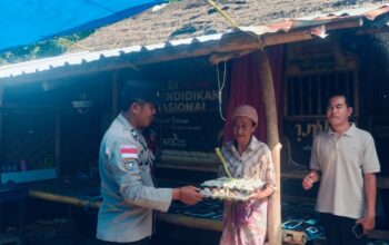 Polsek Sekotong Perkuat Silaturahmi Lewat Program Nutrisi Mantap di Desa Cendi Manik