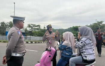 Cegah Kemacetan dan Minimalisir Aksi Kejahatan di Jam Sibuk Pamata Polres Bima Gelar Rawan Sore